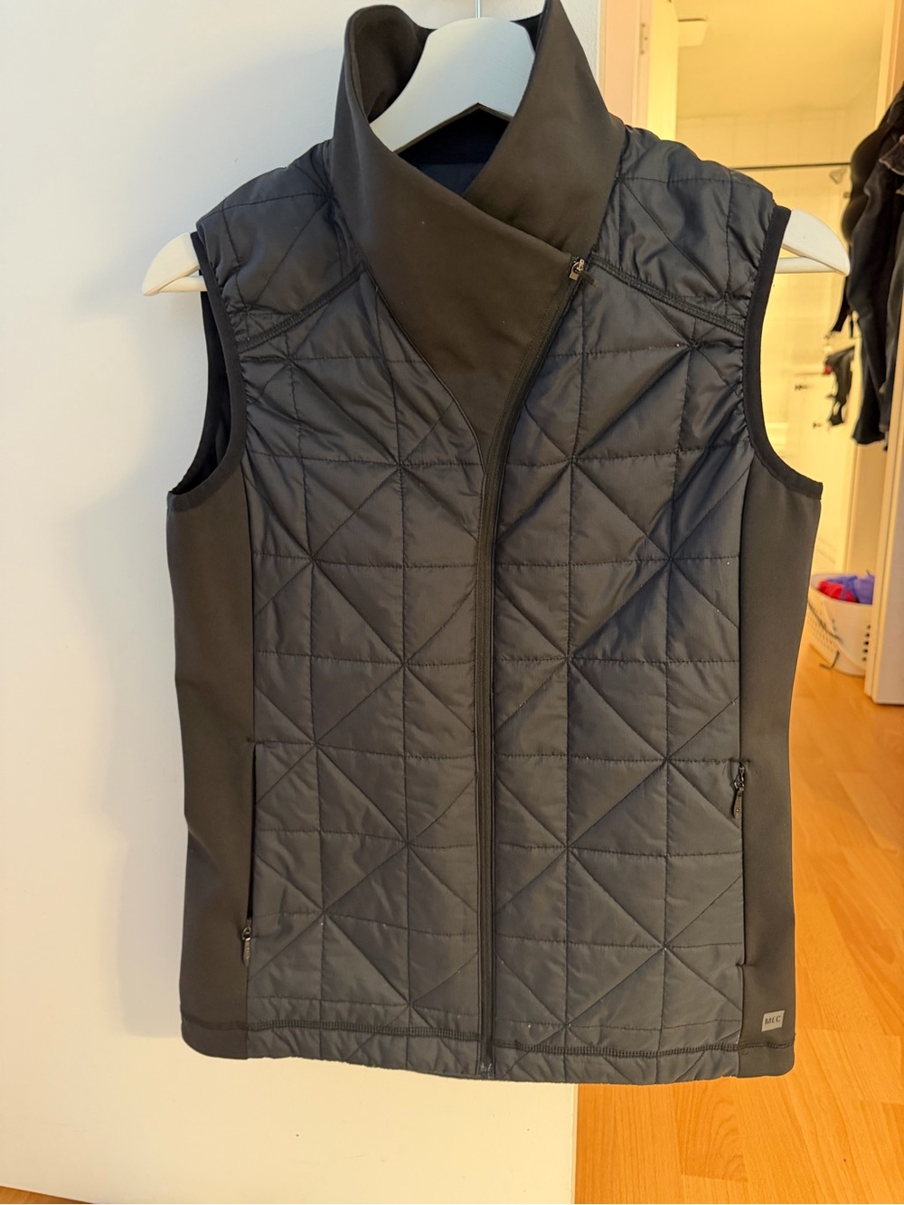 MEC Women’s Quilted Vest in Black with High Collar